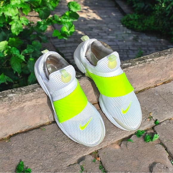 nike presto extreme white volt